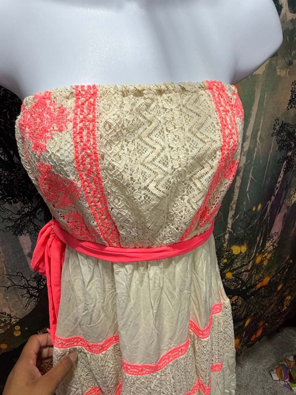 Flying Tomato Strapless Dress Cream Pink Crochet Lace Tiered Size L - Picture 3 of 8